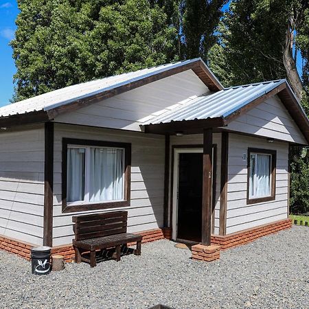 Cabanas Del Arroyo Calafate เอลกาลาฟาเต ภายนอก รูปภาพ